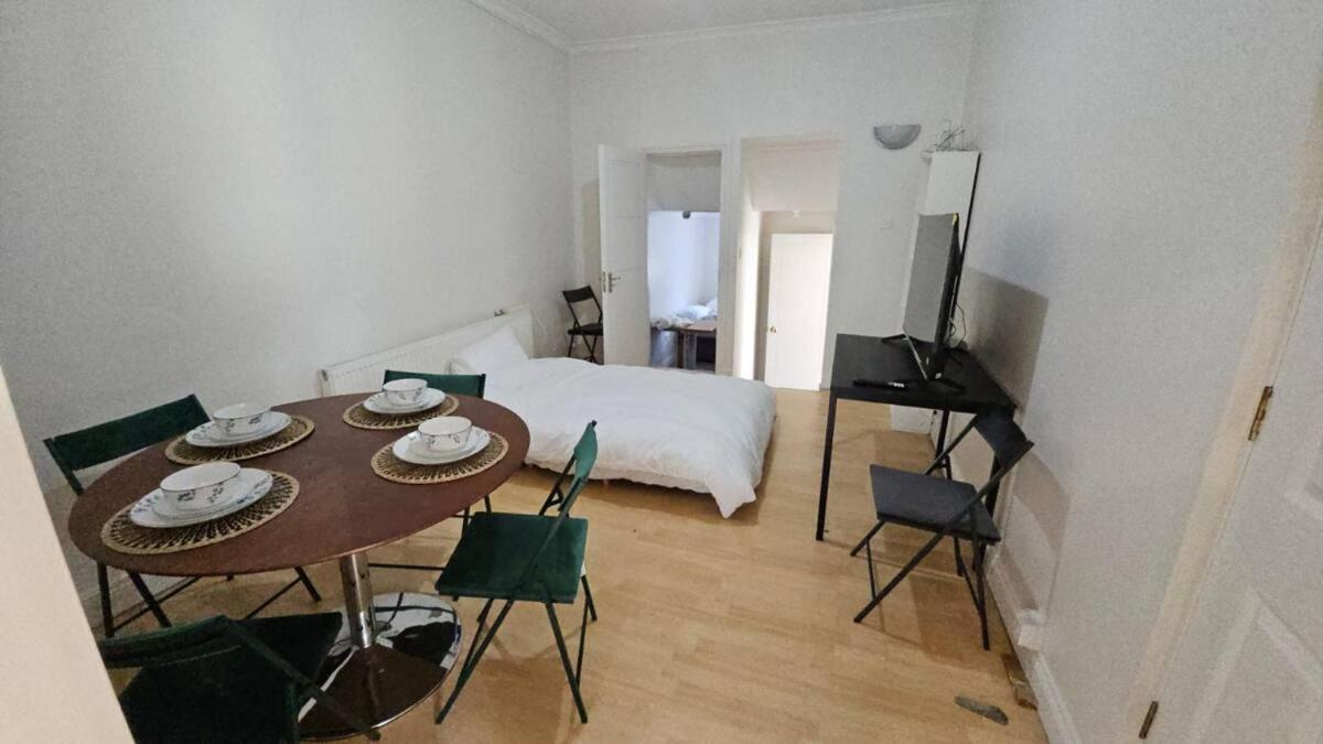 Spacious 3-bedroom Apartment! Appartamento